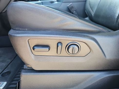 Used 2022 GMC Sierra 2500 AT4 w/ Gooseneck/5TH Wheel Package image 19