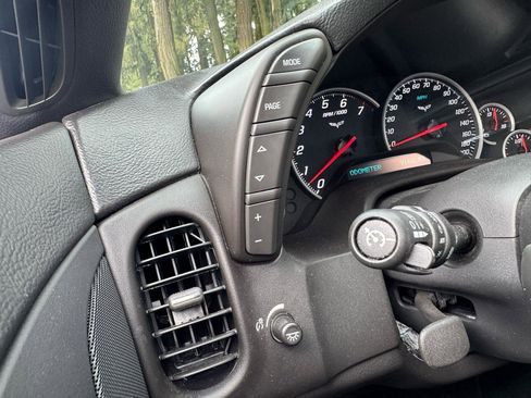 Used 2008 Chevrolet Corvette Coupe w/ Preferred Equipment Group RWD image 25