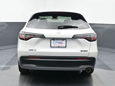 Used 2026 Honda HR-V Sport image 4