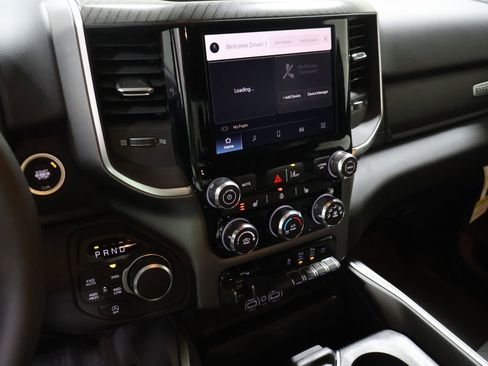 New 2026 RAM 1500 4x4 Crew Cab image 19