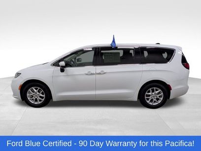 Used 2023 Chrysler Pacifica Touring-L
