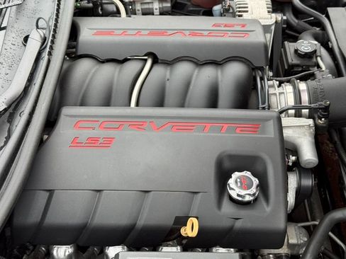 Used 2013 Chevrolet Corvette Grand Sport w/ 3LT Preferred Equipment Group RWD image 5