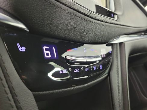 Used 2023 Cadillac XT6 Luxury FWD image 27