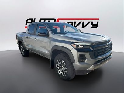 Used 2024 Chevrolet Colorado Z71 w/ Z71 Convenience Package 2