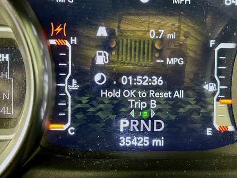 Used 2021 Jeep Wrangler Sport S AWD/4WD image 18