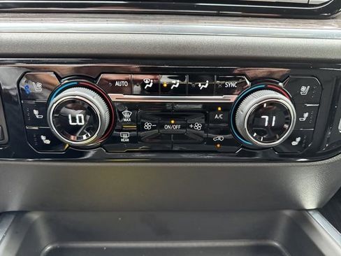 Used 2025 Chevrolet Silverado 2500 LTZ w/ LTZ Plus Package image 63