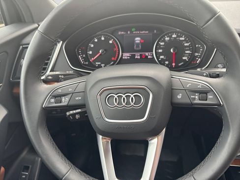Used 2023 Audi Q5 2.0T Premium w/ Convenience Package AWD/4WD image 34