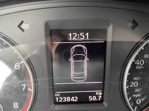 Used 2013 Volkswagen Passat 2.5 SE image 24