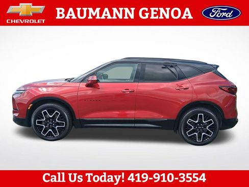 Used 2023 Chevrolet Blazer RS w/ Enhanced Convenience Package FWD image 2