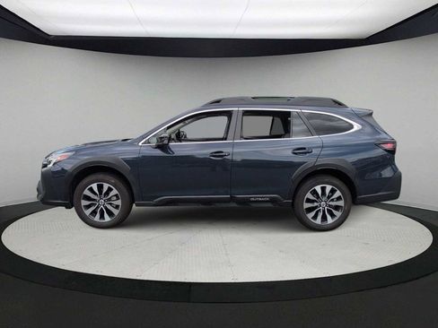 Used 2025 Subaru Outback Limited AWD/4WD image 5