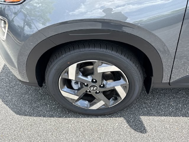 New 2026 Hyundai Venue SEL FWD image 13