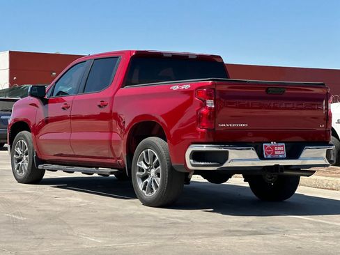Used 2023 Chevrolet Silverado 1500 LT AWD/4WD image 7