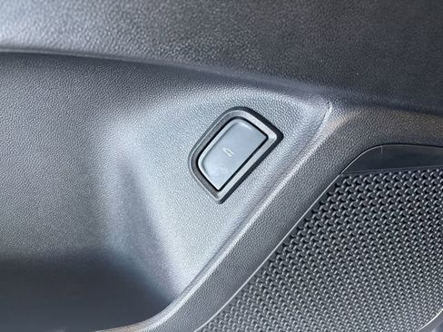 Certified 2025 Chevrolet Blazer EV RS image 25