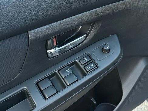 Used 2012 Subaru Impreza 2.0i Sport Premium image 18