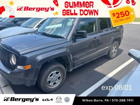 Used 2016 Jeep Patriot Sport w/ Power Value Group AWD/4WD image 1