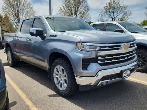 Used 2025 Chevrolet Silverado 1500 LTZ AWD/4WD image 3