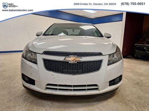 Used 2014 Chevrolet Cruze Diesel w/ Enhanced Safety Package image 5