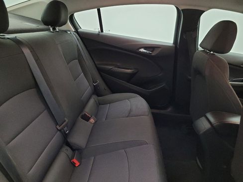 Used 2018 Chevrolet Cruze LS image 19