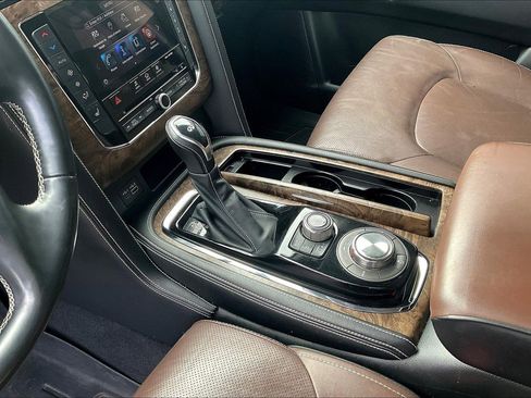 Used 2021 INFINITI QX80 Premium Select w/ All-Season Package image 19