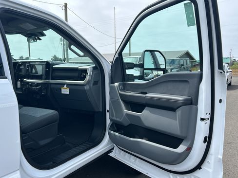 New 2026 Ford F250 XLT w/ FX4 Off-Road Package AWD/4WD image 28