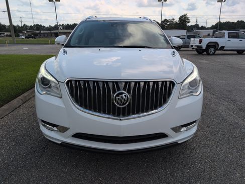 Used 2017 Buick Enclave Leather FWD image 1