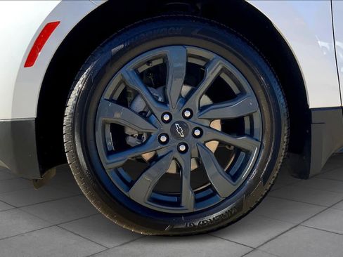 Used 2023 Chevrolet Equinox RS image 10