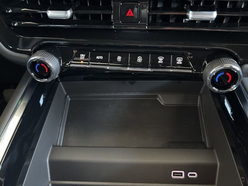 New 2026 Chevrolet Tahoe LS image 19