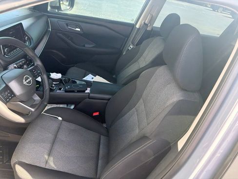 Certified 2026 Nissan Rogue SV w/ Cold Weather Package FWD image 7