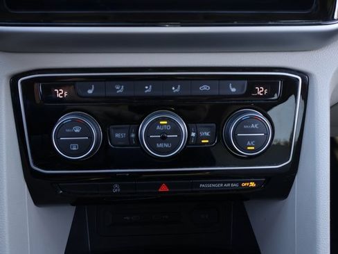 Certified 2022 Volkswagen Atlas SE image 26