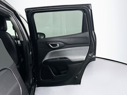 Used 2022 Jeep Compass Latitude w/ Convenience Group image 28