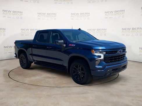 Used 2023 Chevrolet Silverado 1500 RST w/ Z71 Off-Road Package image 7