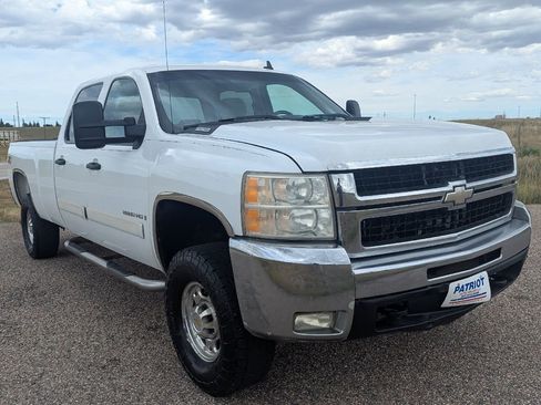 Used 2007 Chevrolet Silverado 2500 LT w/ 1LT Convenience Package image 7