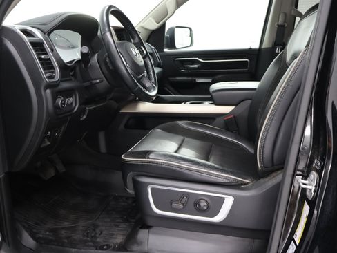 Used 2022 RAM 1500 Laramie AWD/4WD image 8
