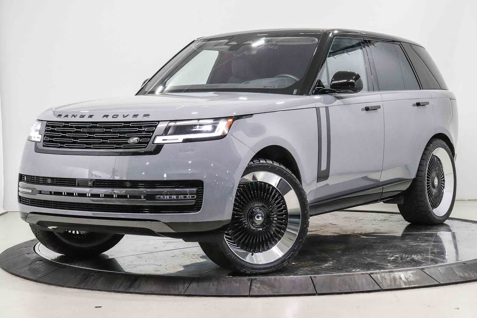 Used 2022 Land Rover Range Rover SE AWD/4WD image 1