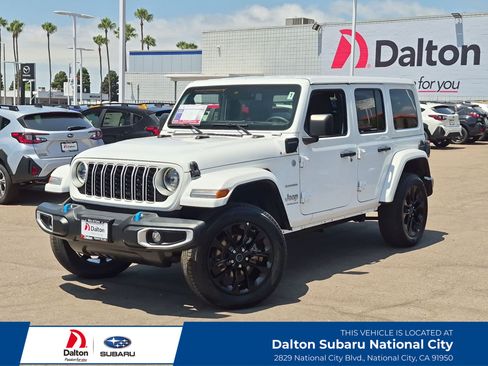 Used 2024 Jeep Wrangler Unlimited Sahara AWD/4WD image 1