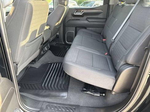 Used 2023 Chevrolet Silverado 1500 LT AWD/4WD image 16