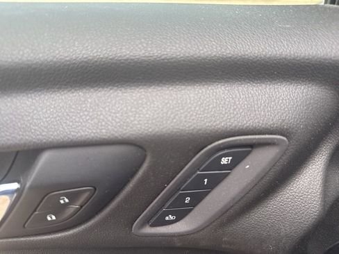 Used 2021 GMC Acadia SLT w/ Preferred Package image 12