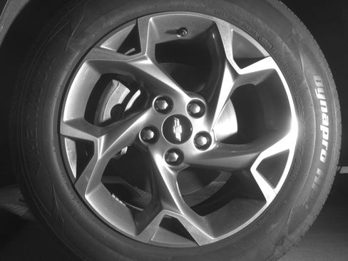 Used 2025 Chevrolet Trax LT FWD image 12