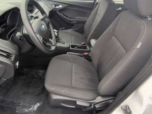 Used 2015 Ford Focus SE image 17