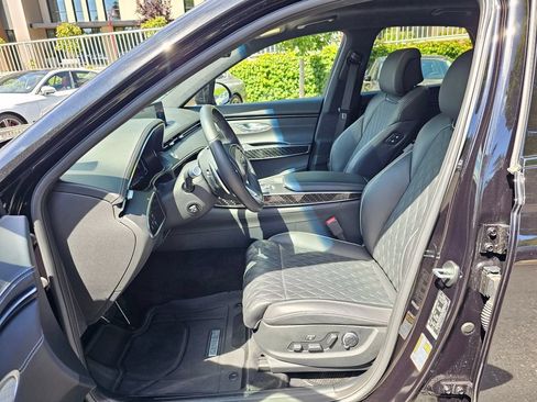 Certified 2025 Genesis GV70 3.5T Sport w/ Sport Prestige Package AWD/4WD image 21