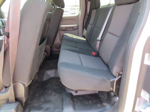 Used 2013 Chevrolet Silverado 2500 W/T AWD/4WD image 8