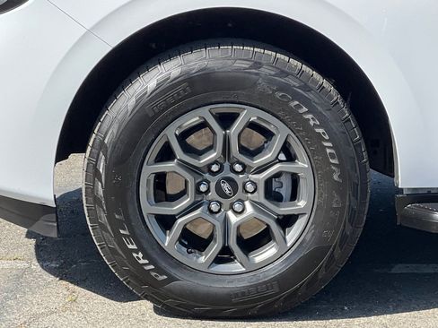 Used 2025 Ford Expedition Active AWD/4WD image 27