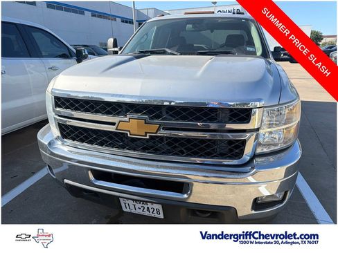 Used 2013 Chevrolet Silverado 3500 LTZ w/ LTZ Plus Package RWD image 2