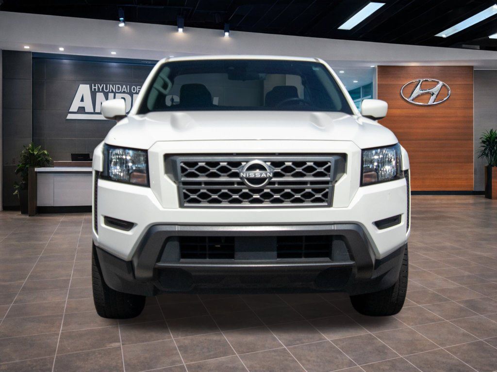 Used 2023 Nissan Frontier SV w/ Tow Package RWD image 4