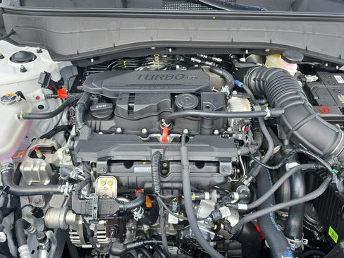 Used 2026 Hyundai Kona SEL Premium FWD image 34