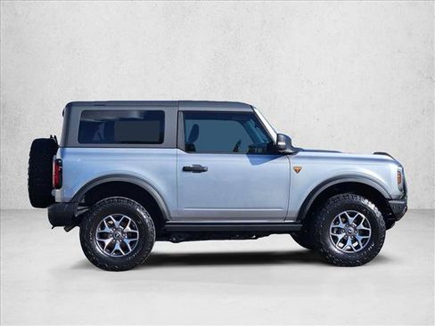 Used 2023 Ford Bronco Badlands AWD/4WD image 4