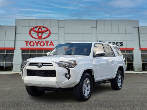 Used 2023 Toyota 4Runner SR5 Premium w/ Moonroof Package RWD image 1