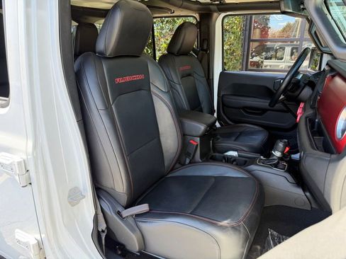 Used 2019 Jeep Wrangler Unlimited Rubicon image 34