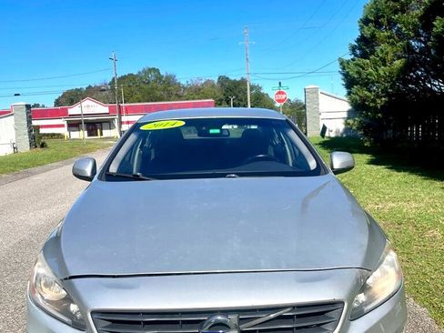Used 2014 Volvo S60 T5 image 2