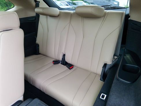 Used 2024 Acura MDX SH-AWD w/ Technology Package image 29